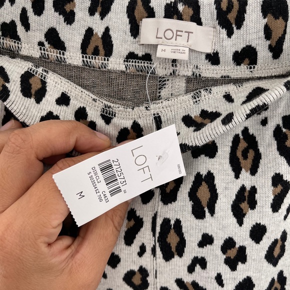 LOFT Cheetah Print A-Line Skirt Size Medium NWT - Picture 4 of 5